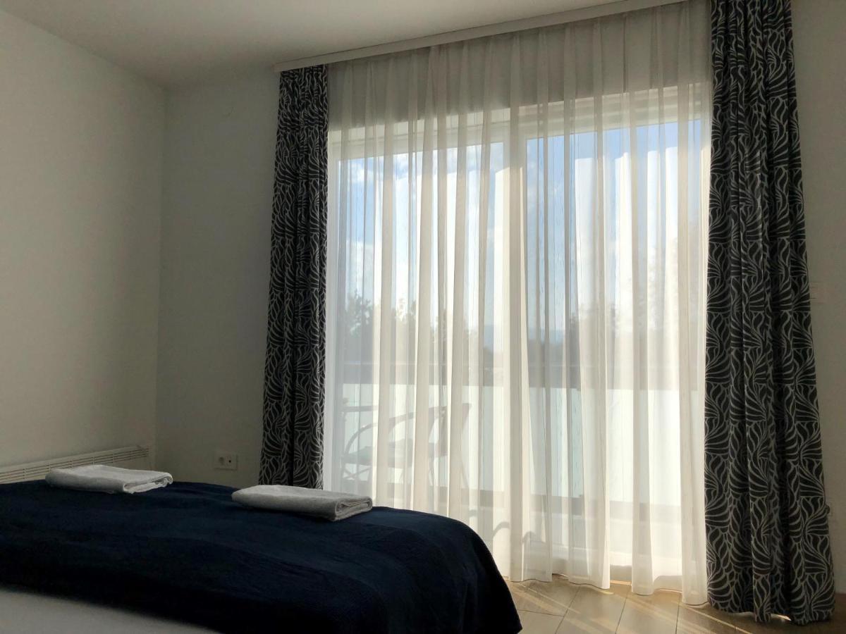 Apartmani I Sobe Ivancic1 Novi Vinodolski Exterior foto