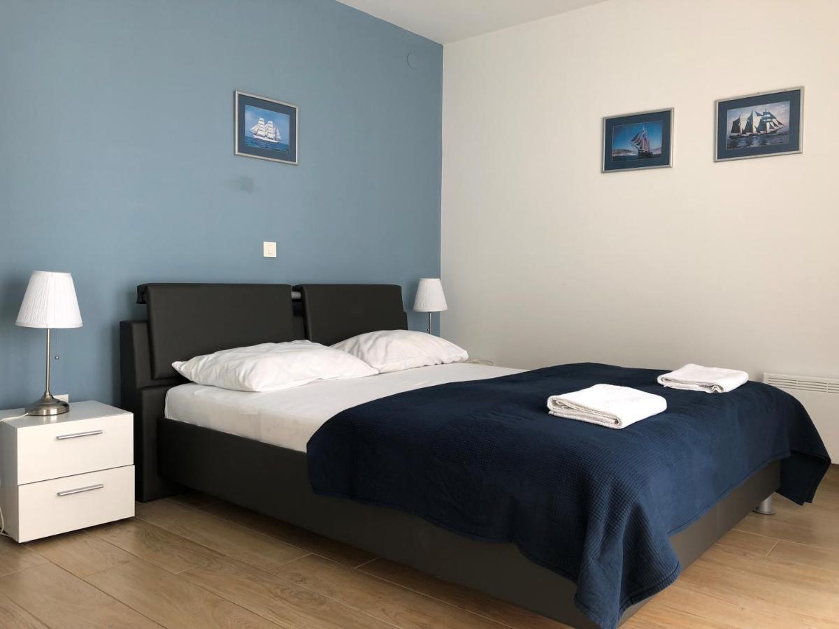 Apartmani I Sobe Ivancic1 Novi Vinodolski Exterior foto