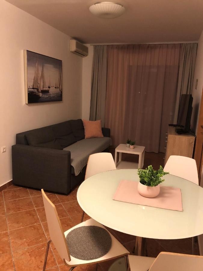 Apartmani I Sobe Ivancic1 Novi Vinodolski Exterior foto