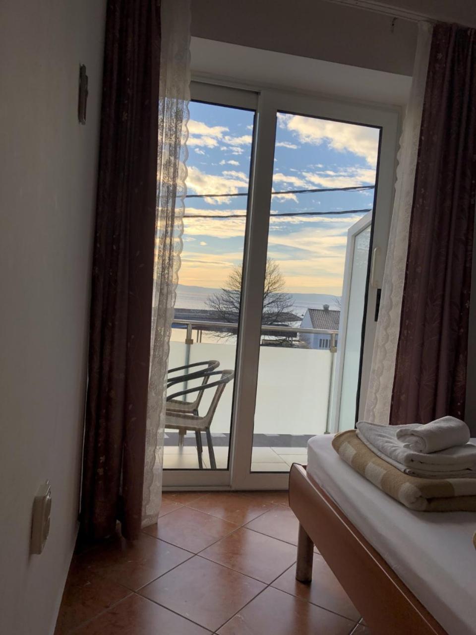 Apartmani I Sobe Ivancic1 Novi Vinodolski Exterior foto